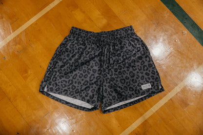 SPOT UP SHOOTER SHORT IN BLACK